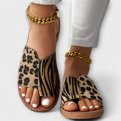 Amalia | Eleganti ciabatte bicolore con motivo leopardato